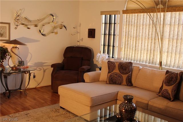 824 East Red Hollow Drive, North Las Vegas, NV 89031