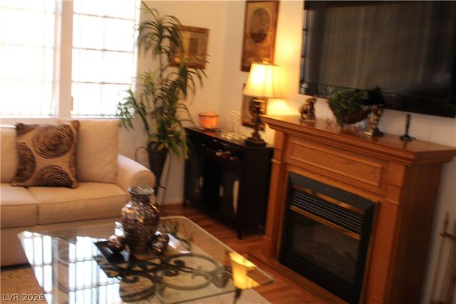824 East Red Hollow Drive, North Las Vegas, NV 89031