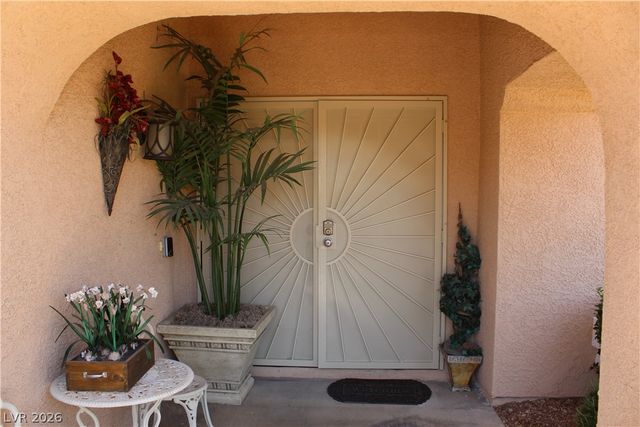 824 East Red Hollow Drive, North Las Vegas, NV 89031