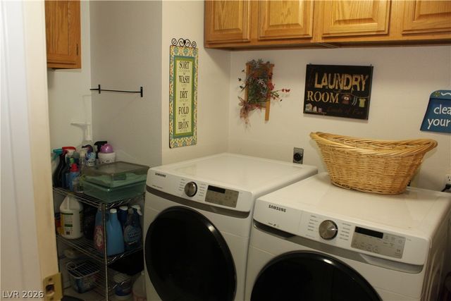 824 East Red Hollow Drive, North Las Vegas, NV 89031