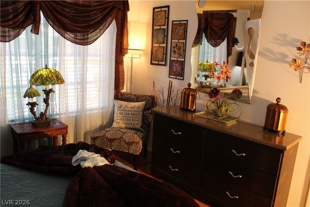 824 East Red Hollow Drive, North Las Vegas, NV 89031