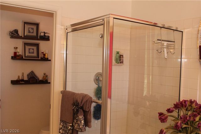 824 East Red Hollow Drive, North Las Vegas, NV 89031