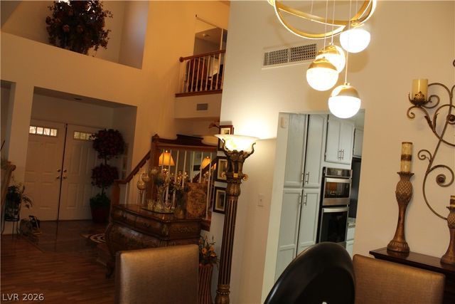 824 East Red Hollow Drive, North Las Vegas, NV 89031