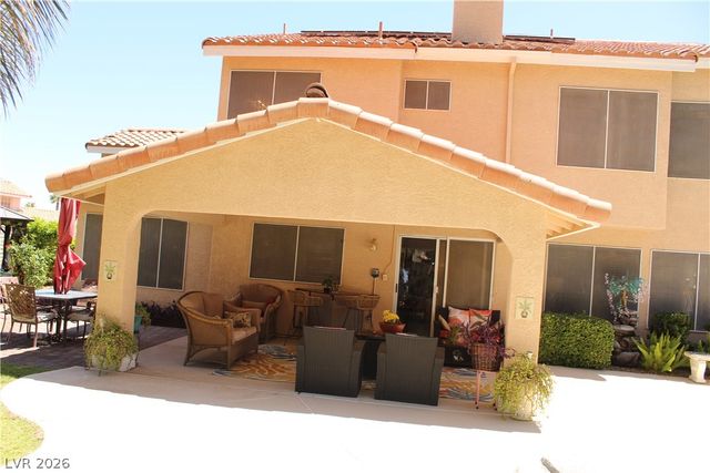 824 East Red Hollow Drive, North Las Vegas, NV 89031