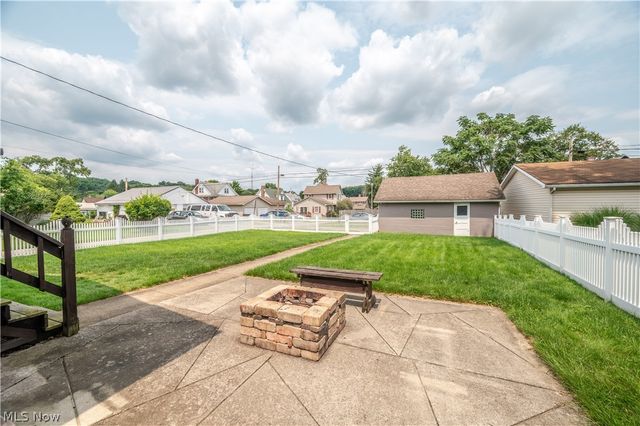 266 W Martin Street, East Palestine, OH 44413