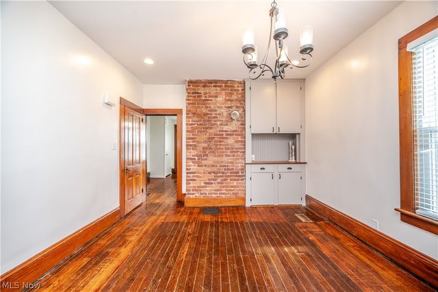266 W Martin Street, East Palestine, OH 44413