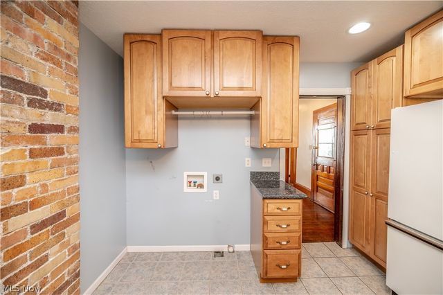 266 W Martin Street, East Palestine, OH 44413