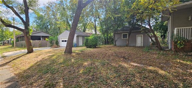 1101 W Broadway Boulevard, Sedalia, MO 65301