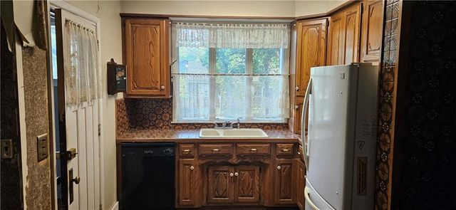 1101 W Broadway Boulevard, Sedalia, MO 65301