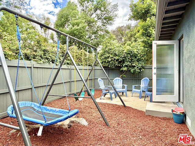 10683 Valleyheart Drive, Studio City, CA 91604