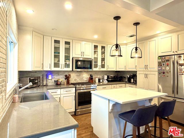 10683 Valleyheart Drive, Studio City, CA 91604