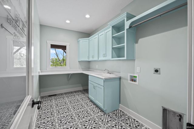16467 Quarry Boulevard, Huntertown, IN 46748