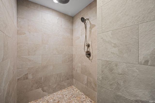 16467 Quarry Boulevard, Huntertown, IN 46748