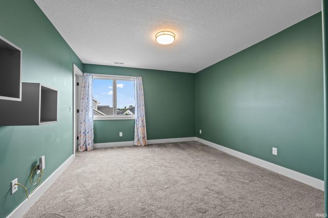 16467 Quarry Boulevard, Huntertown, IN 46748