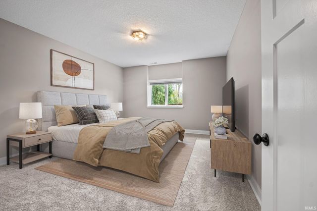 16467 Quarry Boulevard, Huntertown, IN 46748