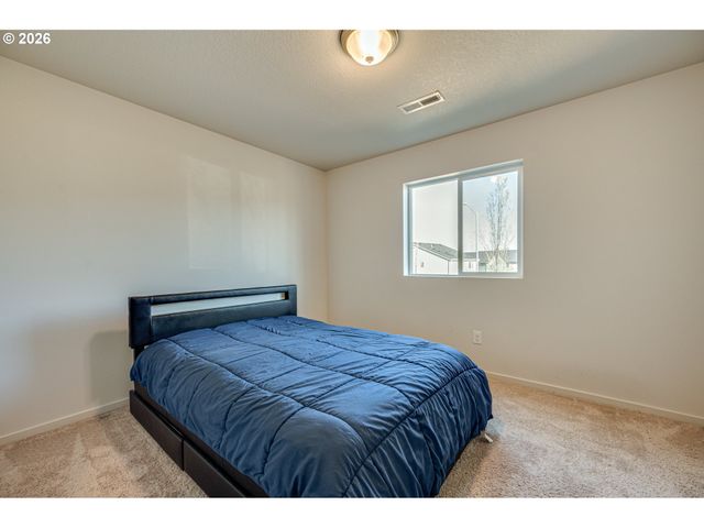 2102 S SANDHILL Way, Ridgefield, WA 98642