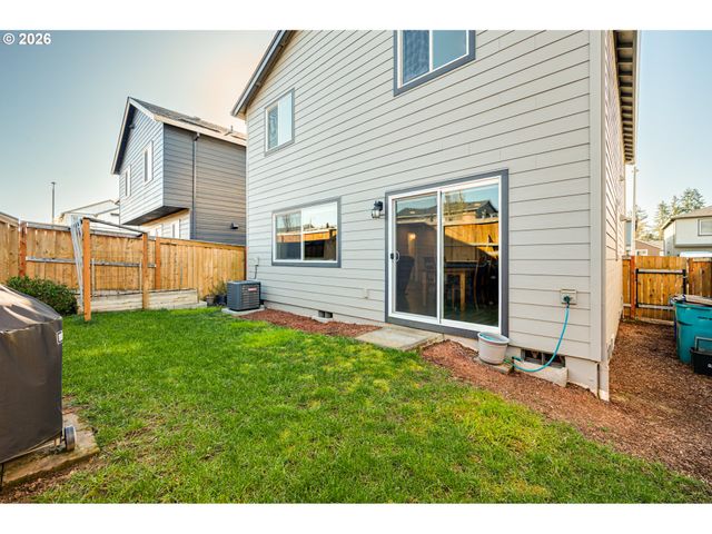 2102 S SANDHILL Way, Ridgefield, WA 98642