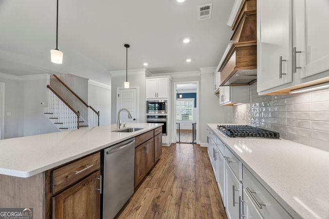 2504 Creekside Crossing, Monroe, GA 30656