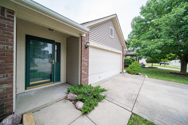 6660 W Denton Drive, Mccordsville, IN 46055