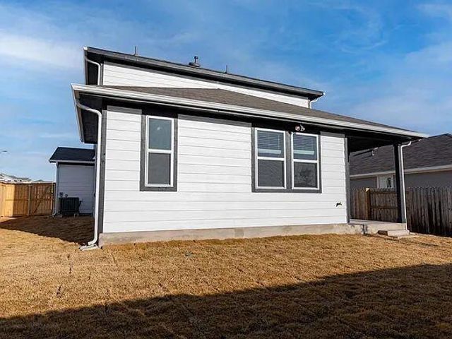 229 Gray Wolf DR, San Marcos, TX 78666