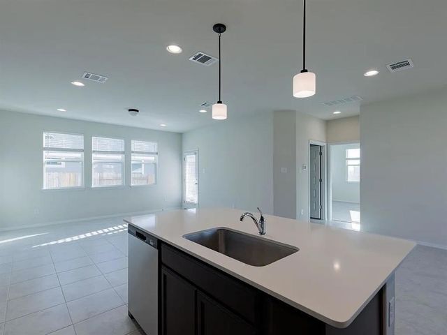 229 Gray Wolf DR, San Marcos, TX 78666