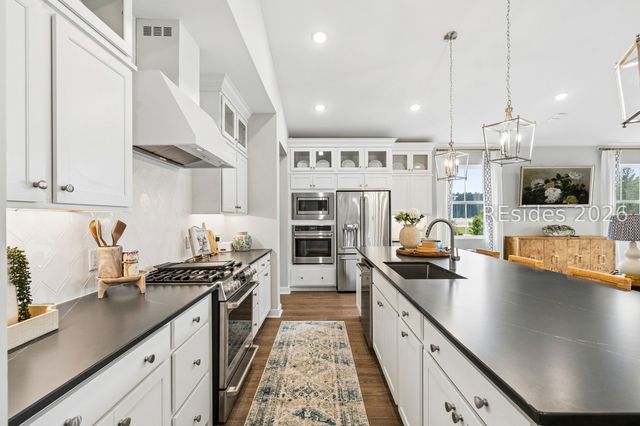 1724 Blue Moon Dr, Hardeeville, SC 29927