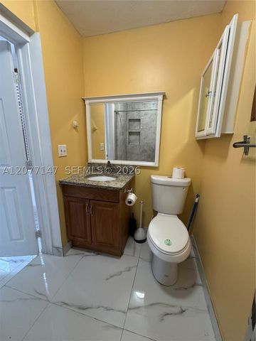 1001 S 27th Ave, Hollywood, FL 33020