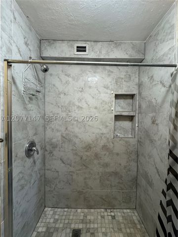 1001 S 27th Ave, Hollywood, FL 33020