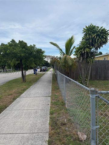 1001 S 27th Ave, Hollywood, FL 33020