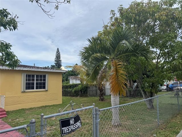 1001 S 27th Ave, Hollywood, FL 33020
