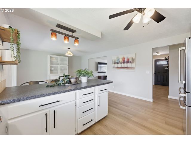 20940 Sw SANDRA Ln, Beaverton, OR 97003