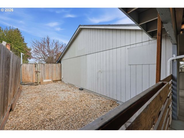 20940 Sw SANDRA Ln, Beaverton, OR 97003