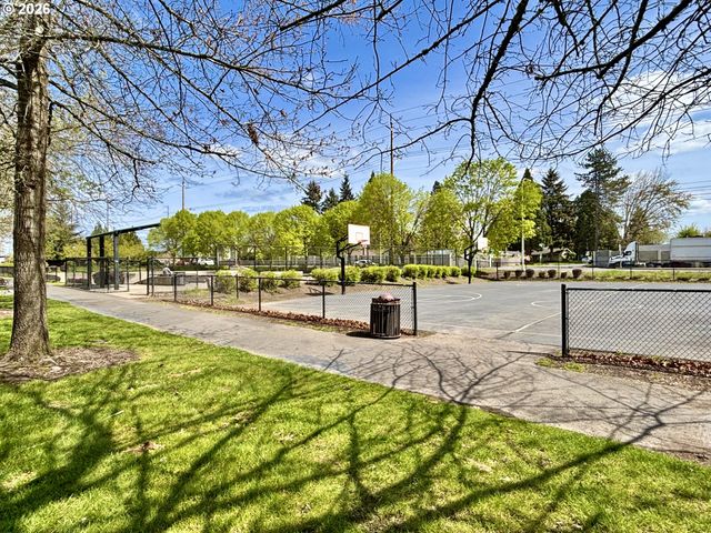 20940 Sw SANDRA Ln, Beaverton, OR 97003