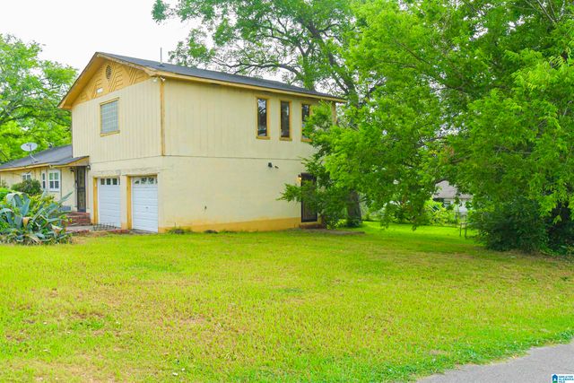 201 61ST STREET, Fairfield, AL 35064