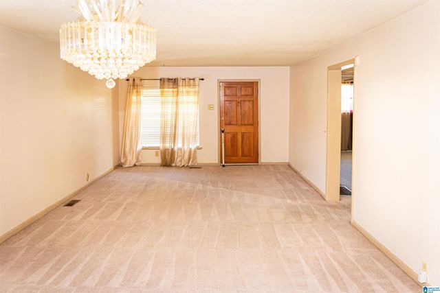 201 61ST STREET, Fairfield, AL 35064