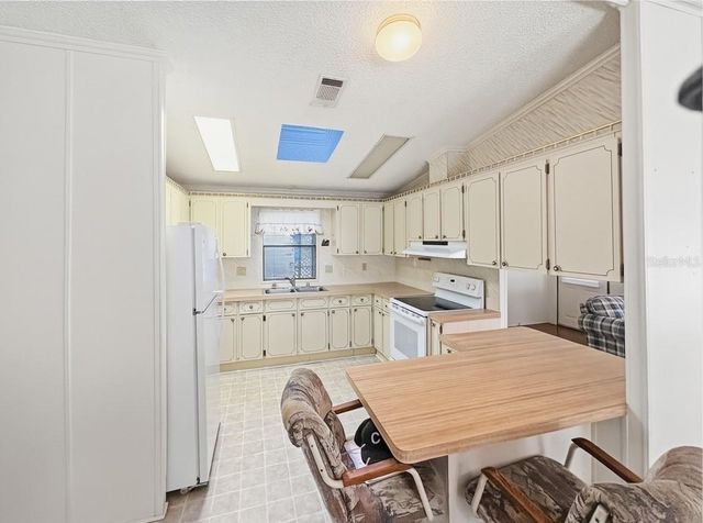 514 S TIMBER TRAIL, Wildwood, FL 34785