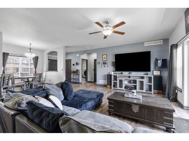 56431 E 24th Ave, Strasburg, CO 80136