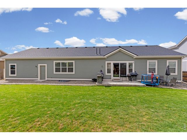 56431 E 24th Ave, Strasburg, CO 80136