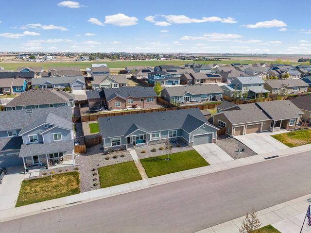 56431 E 24th Ave, Strasburg, CO 80136