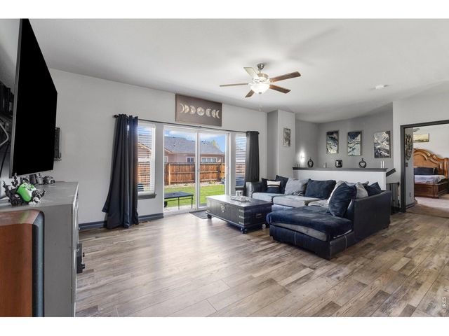 56431 E 24th Ave, Strasburg, CO 80136