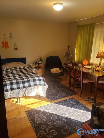 905 Stevens Court NE, Huntsville, AL 35801