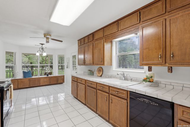 261 FAWN LN, Spring Branch, TX 78070