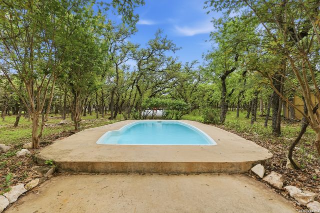 261 FAWN LN, Spring Branch, TX 78070