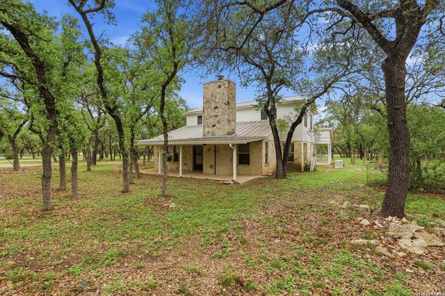 261 FAWN LN, Spring Branch, TX 78070