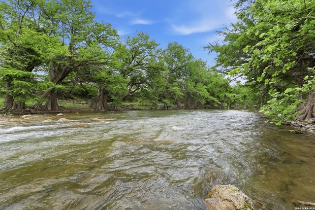261 FAWN LN, Spring Branch, TX 78070