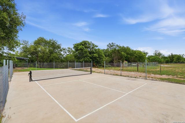 261 FAWN LN, Spring Branch, TX 78070