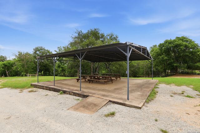 261 FAWN LN, Spring Branch, TX 78070