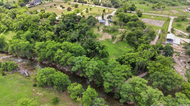 261 FAWN LN, Spring Branch, TX 78070