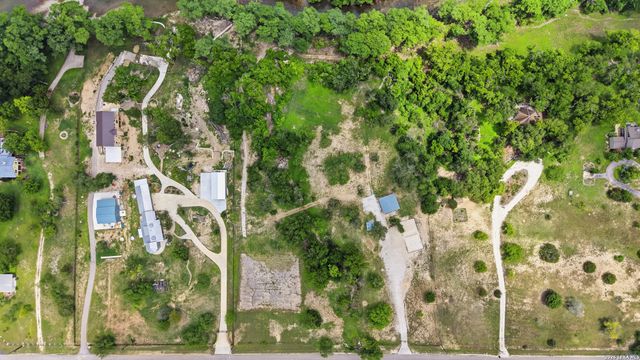 261 FAWN LN, Spring Branch, TX 78070