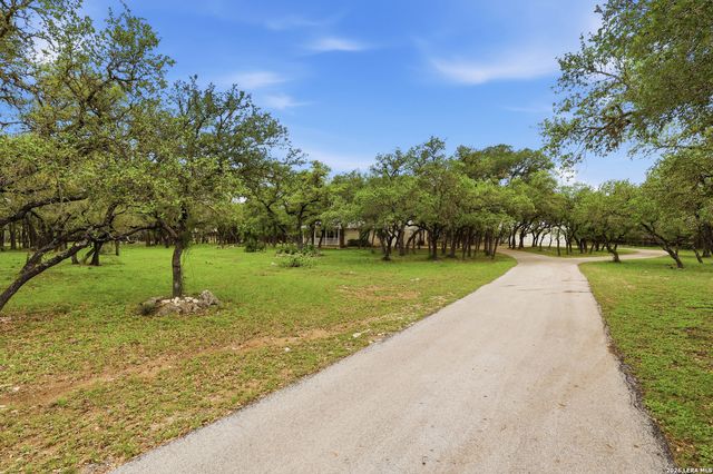 261 FAWN LN, Spring Branch, TX 78070